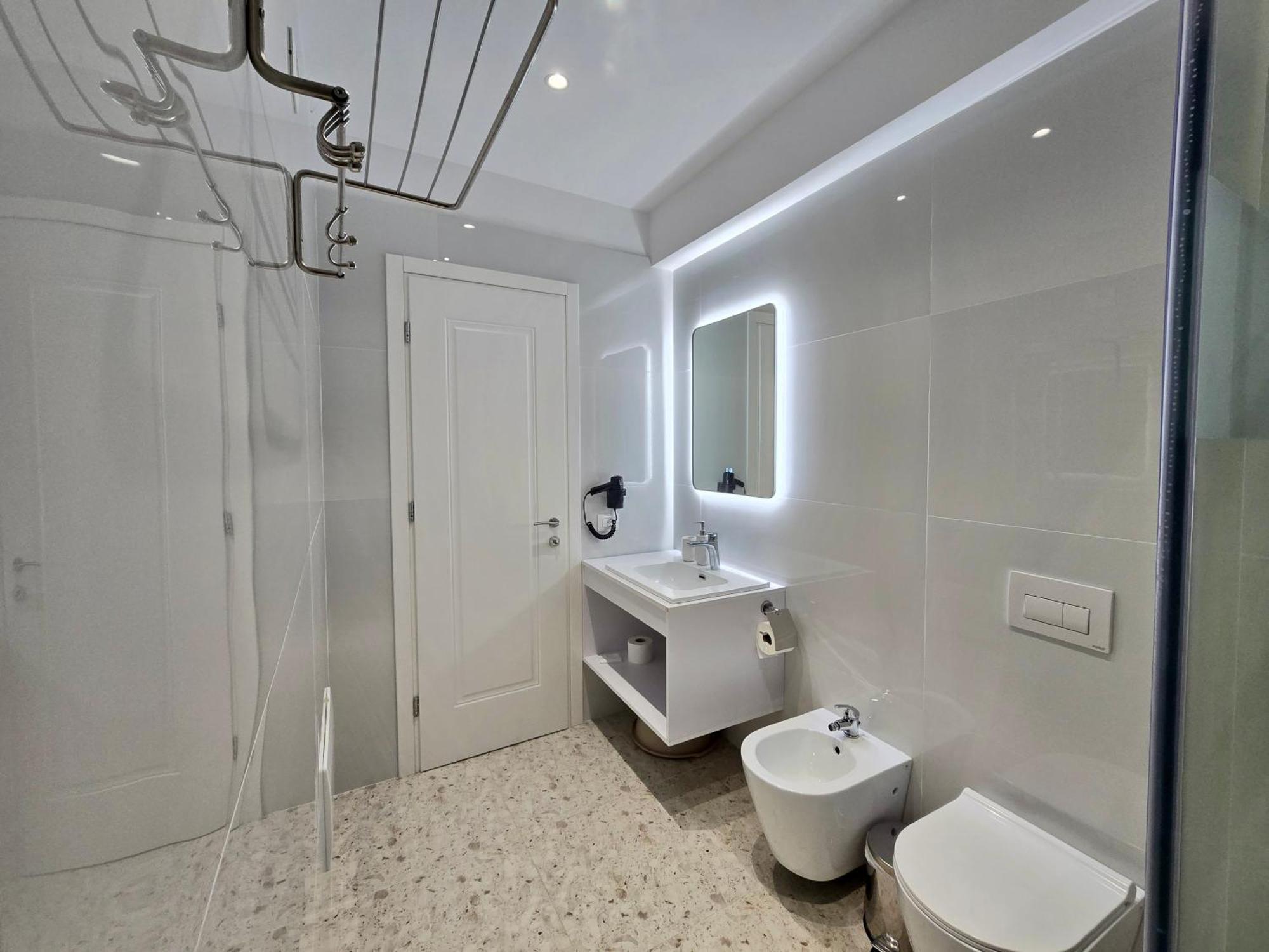 David's Aparthotel *